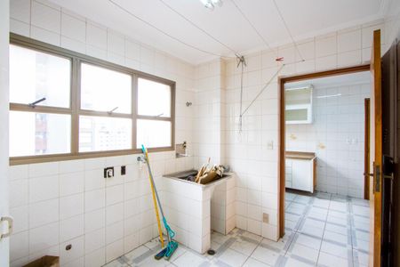 Apartamento à venda com 137m², 3 quartos e 2 vagas Apartamento à venda com 137m², 3 quartos e 2 vagasÁrea de serviço