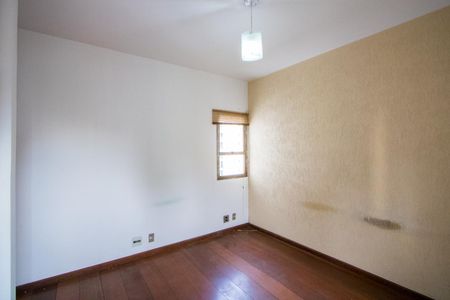 Apartamento à venda com 137m², 3 quartos e 2 vagas Apartamento à venda com 137m², 3 quartos e 2 vagasSuíte
