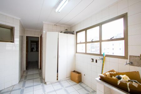 Área de serviço de apartamento para alugar com 3 quartos, 137m² em Jardim, Santo André