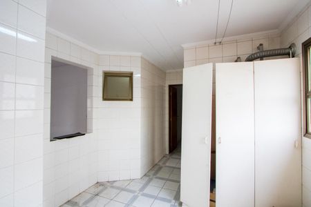Apartamento à venda com 137m², 3 quartos e 2 vagas Apartamento à venda com 137m², 3 quartos e 2 vagasÁrea de serviço