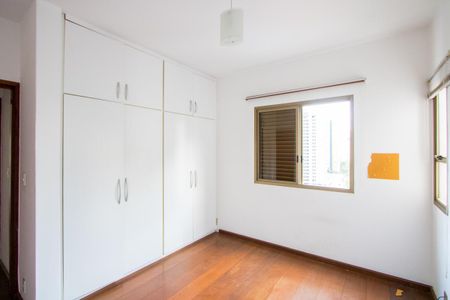Apartamento à venda com 137m², 3 quartos e 2 vagas Apartamento à venda com 137m², 3 quartos e 2 vagasQuarto