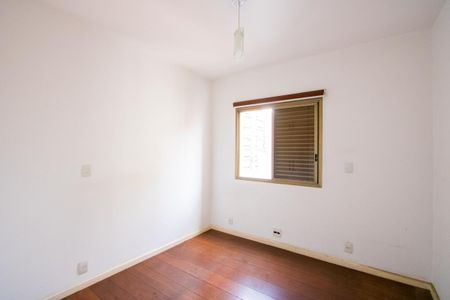 Apartamento à venda com 137m², 3 quartos e 2 vagas Apartamento à venda com 137m², 3 quartos e 2 vagasQuarto 2
