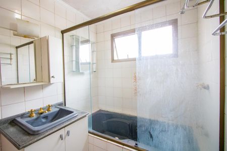 Apartamento à venda com 137m², 3 quartos e 2 vagas Apartamento à venda com 137m², 3 quartos e 2 vagasBanheiro da suíte