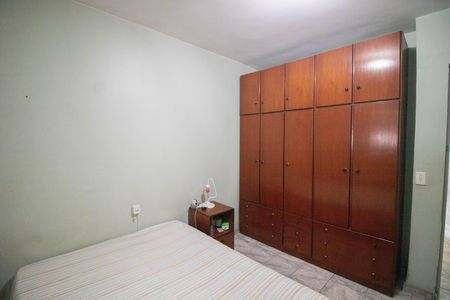 QUARTO 1 de casa à venda com 6 quartos, 170m² em Conjunto Residencial Paraiso, São Paulo