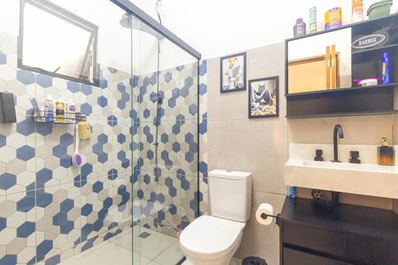 Casa à venda com 180m², 1 quarto e 2 vagas Casa à venda com 180m², 1 quarto e 2 vagasBanheiro da Suíte