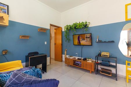 Casa à venda com 1 quarto, 180m² em Vila Carrão, São Paulo