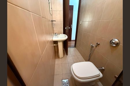 banheiro 2 de apartamento para alugar com 3 quartos, 80m² em Alto Caiçaras, Belo Horizonte