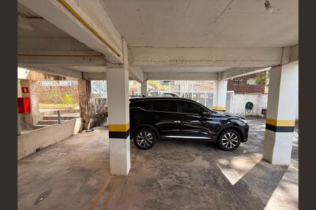 garagem de apartamento para alugar com 3 quartos, 80m² em Alto Caiçaras, Belo Horizonte