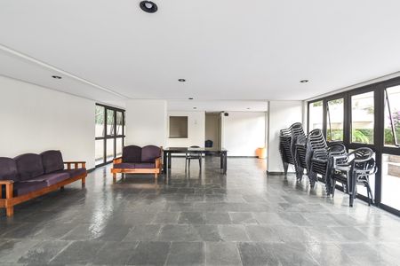Apartamento à venda com 43m², 1 quarto e 1 vaga Apartamento à venda com 43m², 1 quarto e 1 vagaÁrea comum - Salão de festas
