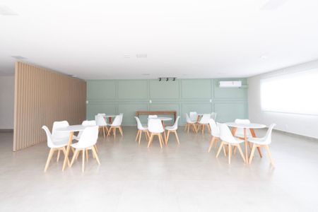 Apartamento para alugar com 42m², 2 quartos e 1 vaga
