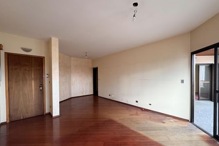 Apartamento à venda com 133m², 3 quartos e 2 vagas Apartamento à venda com 133m², 3 quartos e 2 vagasSala