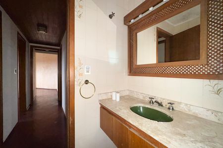 Apartamento à venda com 133m², 3 quartos e 2 vagas Apartamento à venda com 133m², 3 quartos e 2 vagasBanheiro Social