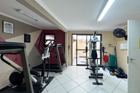 Apartamento à venda com 133m², 3 quartos e 2 vagas Apartamento à venda com 133m², 3 quartos e 2 vagasÁrea comum - Academia