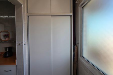 Área de Serviço de apartamento para alugar com 2 quartos, 85m² em Vila Tupi, Praia Grande
