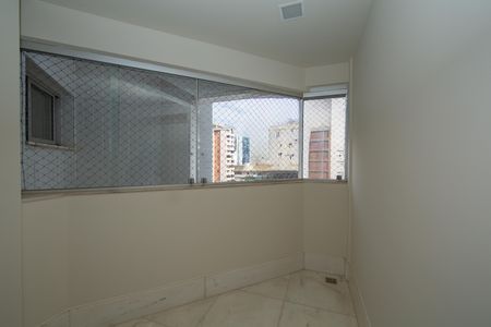 VARANDA de apartamento à venda com 3 quartos, 83m² em Funcionários, Belo Horizonte