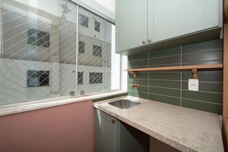 AREA DE SERVICO de apartamento à venda com 3 quartos, 83m² em Funcionários, Belo Horizonte