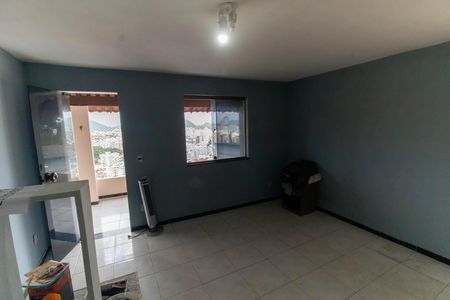 Casa para alugar com 50m², 2 quartos e sem vaga Casa para alugar com 50m², 2 quartos e sem vagaSala
