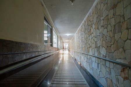 Área comum - Entrada do Edifício de kitnet/studio para alugar com 1 quarto, 27m² em Bela Vista, São Paulo