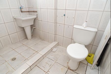 Studio para alugar com 27m², 1 quarto e sem vaga Studio para alugar com 27m², 1 quarto e sem vagaBanheiro