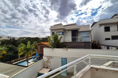 Casa de condomínio para alugar com 350m², 4 quartos e 6 vagas Casa de condomínio para alugar com 350m², 4 quartos e 6 vagasVista da Varanda