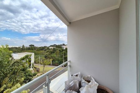 Casa de condomínio para alugar com 350m², 4 quartos e 6 vagas Casa de condomínio para alugar com 350m², 4 quartos e 6 vagasVaranda da Suíte