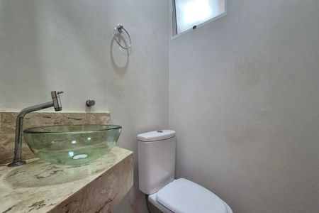 Casa de condomínio para alugar com 350m², 4 quartos e 6 vagas Casa de condomínio para alugar com 350m², 4 quartos e 6 vagasLababo