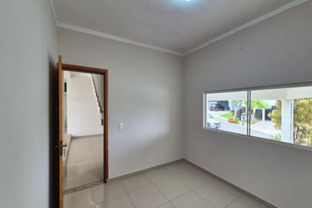 Casa de condomínio para alugar com 350m², 4 quartos e 6 vagas Casa de condomínio para alugar com 350m², 4 quartos e 6 vagasEscritório