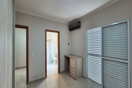 Casa de condomínio para alugar com 350m², 4 quartos e 6 vagas Casa de condomínio para alugar com 350m², 4 quartos e 6 vagasQuarto 4 - Suíte