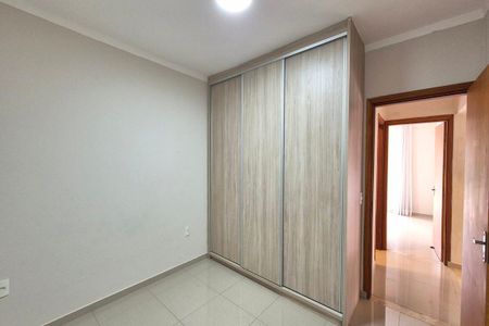 Casa de condomínio para alugar com 350m², 4 quartos e 6 vagas Casa de condomínio para alugar com 350m², 4 quartos e 6 vagasQuarto 2