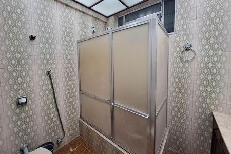 Apartamento à venda com 130m², 3 quartos e 1 vaga Apartamento à venda com 130m², 3 quartos e 1 vagaBanheiro Social