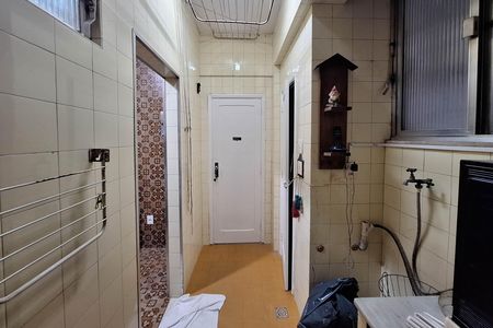 Apartamento à venda com 130m², 3 quartos e 1 vaga Apartamento à venda com 130m², 3 quartos e 1 vagaÁrea de Serviço