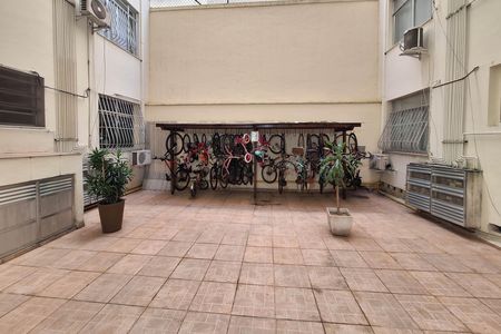 Apartamento à venda com 130m², 3 quartos e 1 vaga Apartamento à venda com 130m², 3 quartos e 1 vagaÁrea comum
