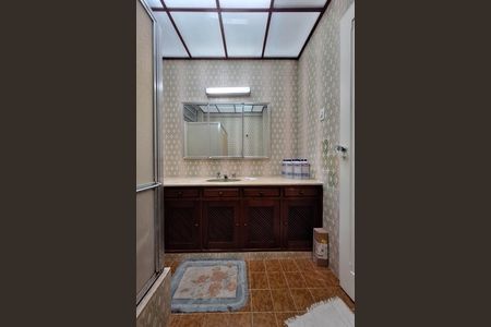 Apartamento à venda com 130m², 3 quartos e 1 vaga Apartamento à venda com 130m², 3 quartos e 1 vagaBanheiro Social