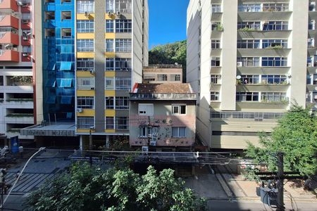 Apartamento à venda com 130m², 3 quartos e 1 vaga Apartamento à venda com 130m², 3 quartos e 1 vagaSala