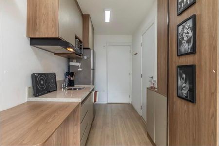 Cozinha de kitnet/studio à venda com 1 quarto, 26m² em Vila Cordeiro, São Paulo