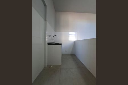 Cozinha de kitnet/studio para alugar com 1 quarto, 35m² em Parque Recreio, Contagem