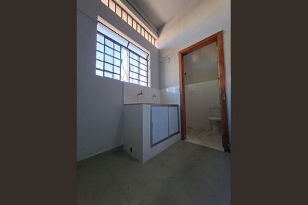 Área de serviço de kitnet/studio para alugar com 1 quarto, 35m² em Parque Recreio, Contagem