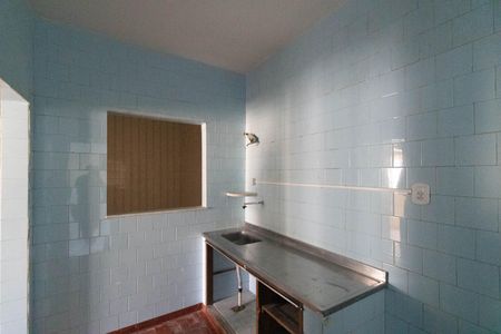Casa para alugar com 70m², 2 quartos e 1 vaga Casa para alugar com 70m², 2 quartos e 1 vagaCozinha e Área de serviço