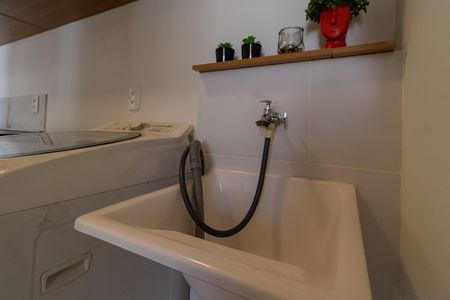 Cozinha e Área de Serviço de apartamento para alugar com 2 quartos, 32m² em Parque Industrial Tomas Edson, São Paulo