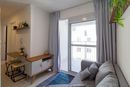 Apartamento para alugar com 2 quartos, 32m² em Parque Industrial Tomas Edson, São Paulo