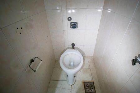 Banheiro de serviço de apartamento à venda com 2 quartos, 63m² em Bonsucesso, Rio de Janeiro
