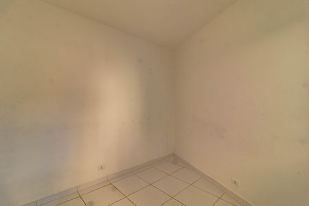 Quarto de casa para alugar com 1 quarto, 45m² em Jardim Itacolomi, São Paulo