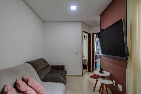 Sala de apartamento para alugar com 2 quartos, 44m² em Jardim Santo Antônio, Santo André