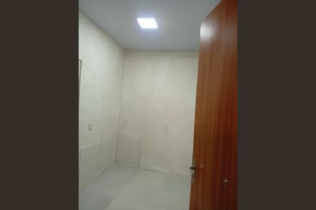Casa para alugar com 50m², 3 quartos e 1 vaga Casa para alugar com 50m², 3 quartos e 1 vagaBanheiro