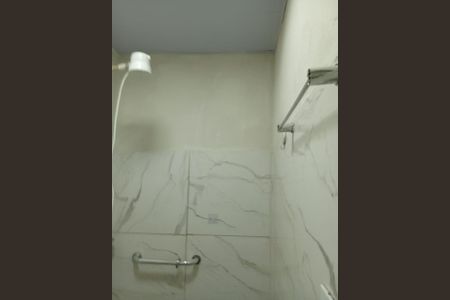 Casa para alugar com 50m², 3 quartos e 1 vaga Casa para alugar com 50m², 3 quartos e 1 vagaBanheiro 1
