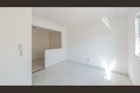 Sala de casa de condomínio para alugar com 2 quartos, 90m² em Vila Santana, São Paulo
