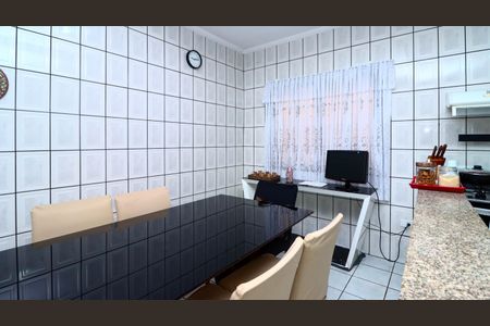 Casa para alugar com 156m², 3 quartos e 3 vagasCozinha