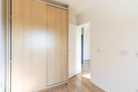 Quarto 2 de apartamento para alugar com 2 quartos, 40m² em Parque São Jorge, São Paulo