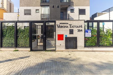 Fachada + Placa de apartamento para alugar com 2 quartos, 40m² em Parque São Jorge, São Paulo