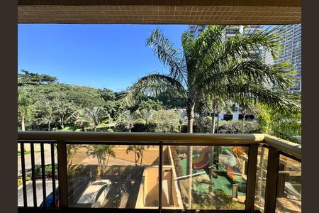 Apartamento para alugar com 262m², 3 quartos e 2 vagasSuíte 3 - Varanda